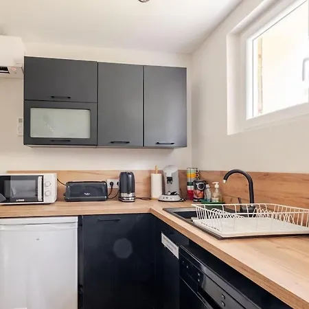 Meuble De Tourisme 3 Etoiles Avec Terrasse Et Jardin Bagnols-sur-Ceze